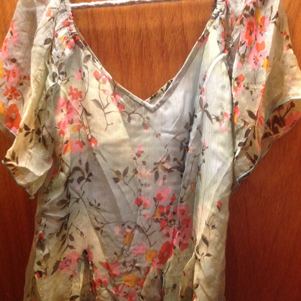 LAST CHANCE- Beautiful unique blouse - Picture 4 of 5